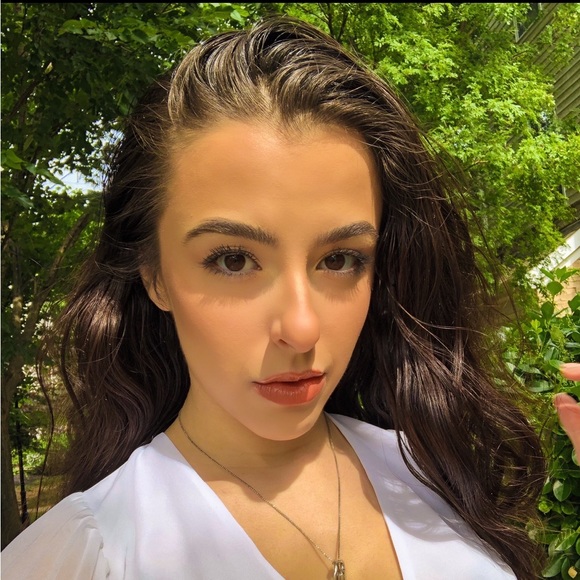 emily_1023_